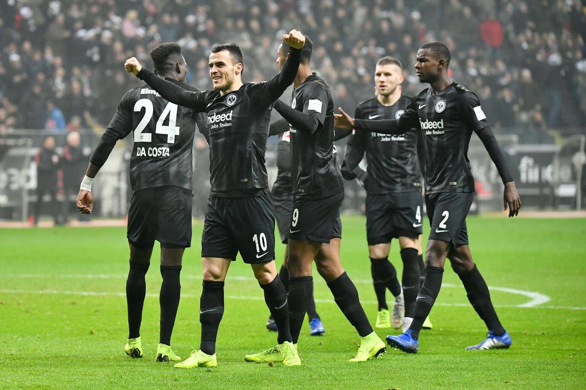 英雄联盟-法兰克福迎欧联关键赛，赛后完成体检，悬念犹存，团队化学反应显著的简单介绍