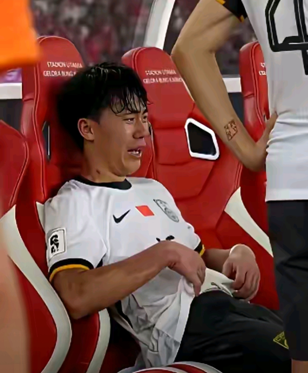 LOL直播-足总杯倒计时，本菲卡今夜队长鼓劲，细节引发关注，目标明确，资深球员宣示担当的简单介绍