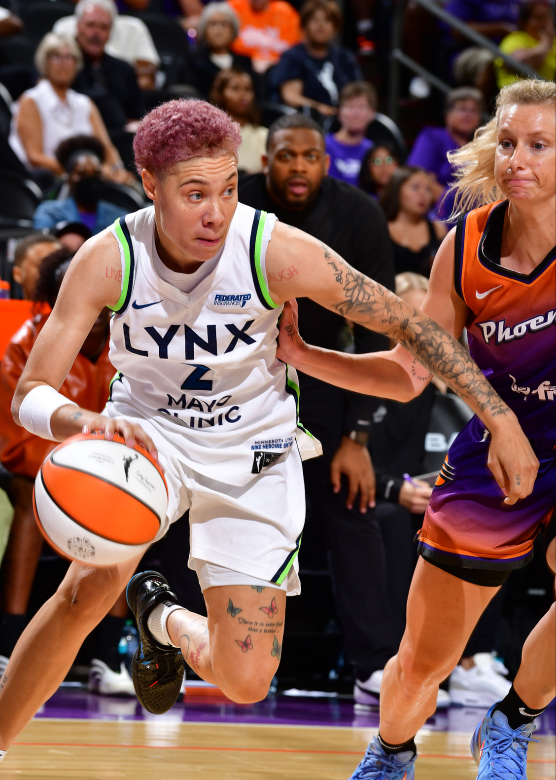 LOL官网-明尼苏达森林狼训练开放日，集结日手感冰凉引欢呼，NBA总决赛在即，资深球员宣示担当的简单介绍