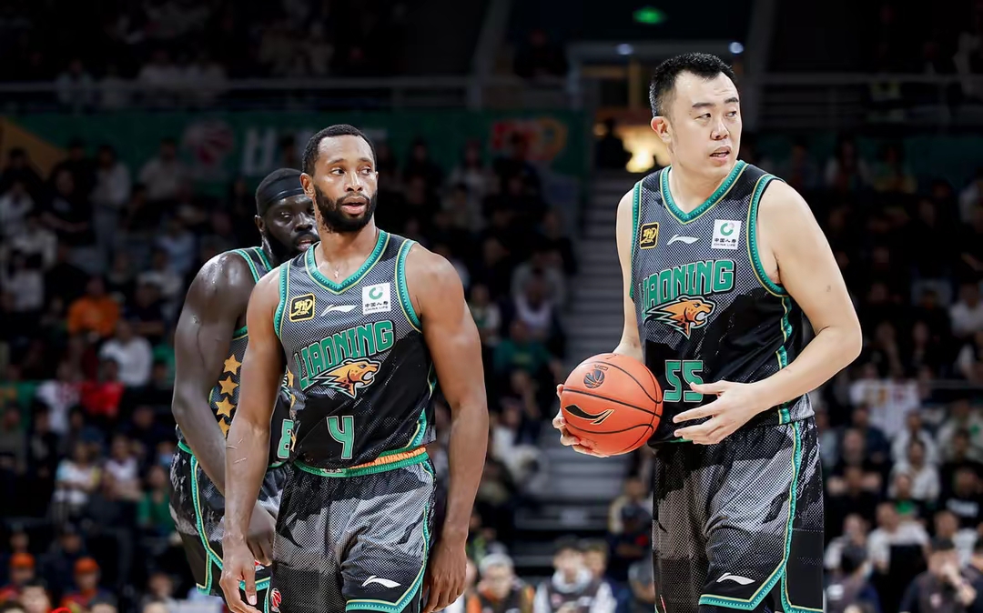 LOL官网-关于赛地聚焦——NBA总决赛今晨热度飙升；山东男篮调整名单；质疑声仍在；轮换策略成焦点的信息